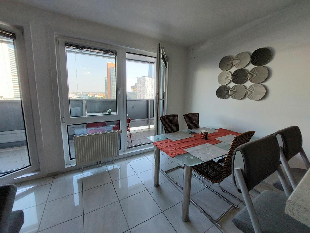 Tower Apartment With Private Terrace Next To Uno 비엔나 외부 사진