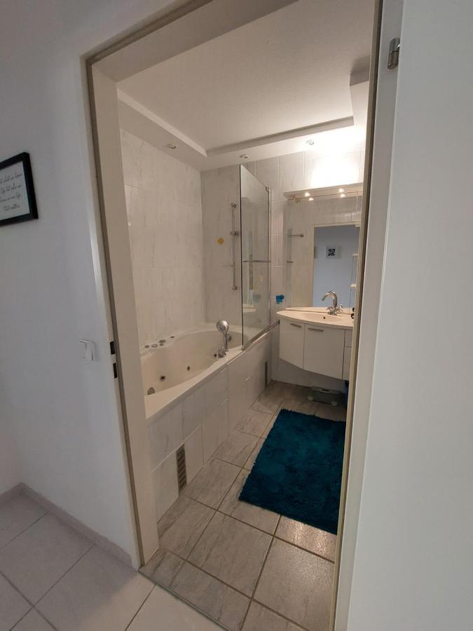 Tower Apartment With Private Terrace Next To Uno 비엔나 외부 사진