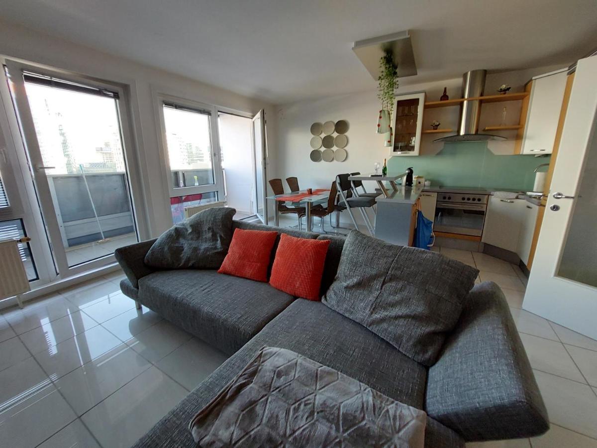 Tower Apartment With Private Terrace Next To Uno 비엔나 외부 사진