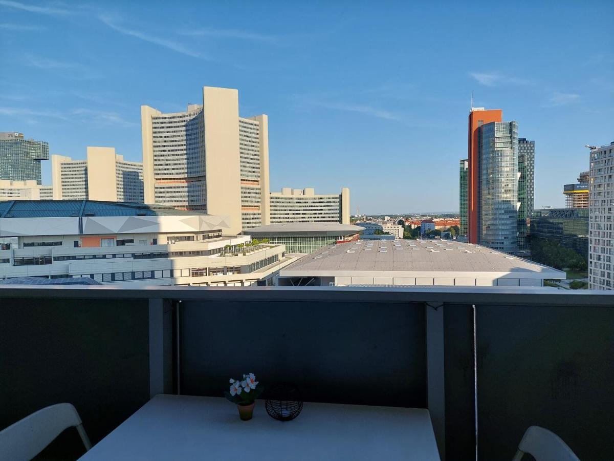 Tower Apartment With Private Terrace Next To Uno 비엔나 외부 사진