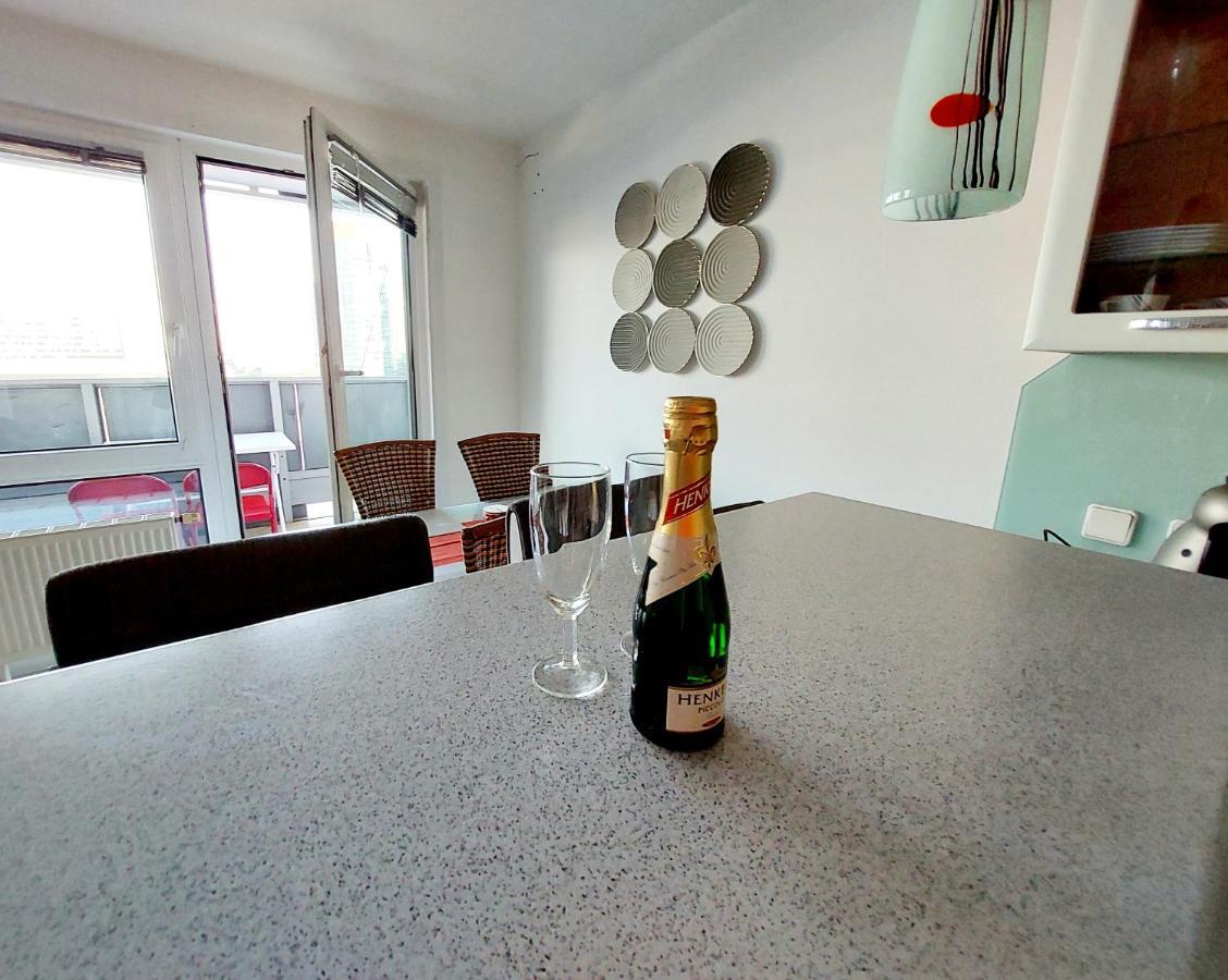Tower Apartment With Private Terrace Next To Uno 비엔나 외부 사진
